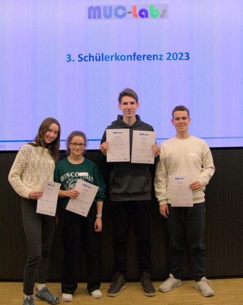 v.l.n.r. Elisabeth Döring, Miriam Ströse, Sebastian Hau, Alexander Dieges